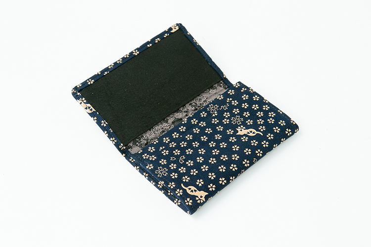 印傳の山本 - 製品紹介 - 猫印伝（勝招猫、彩夢）