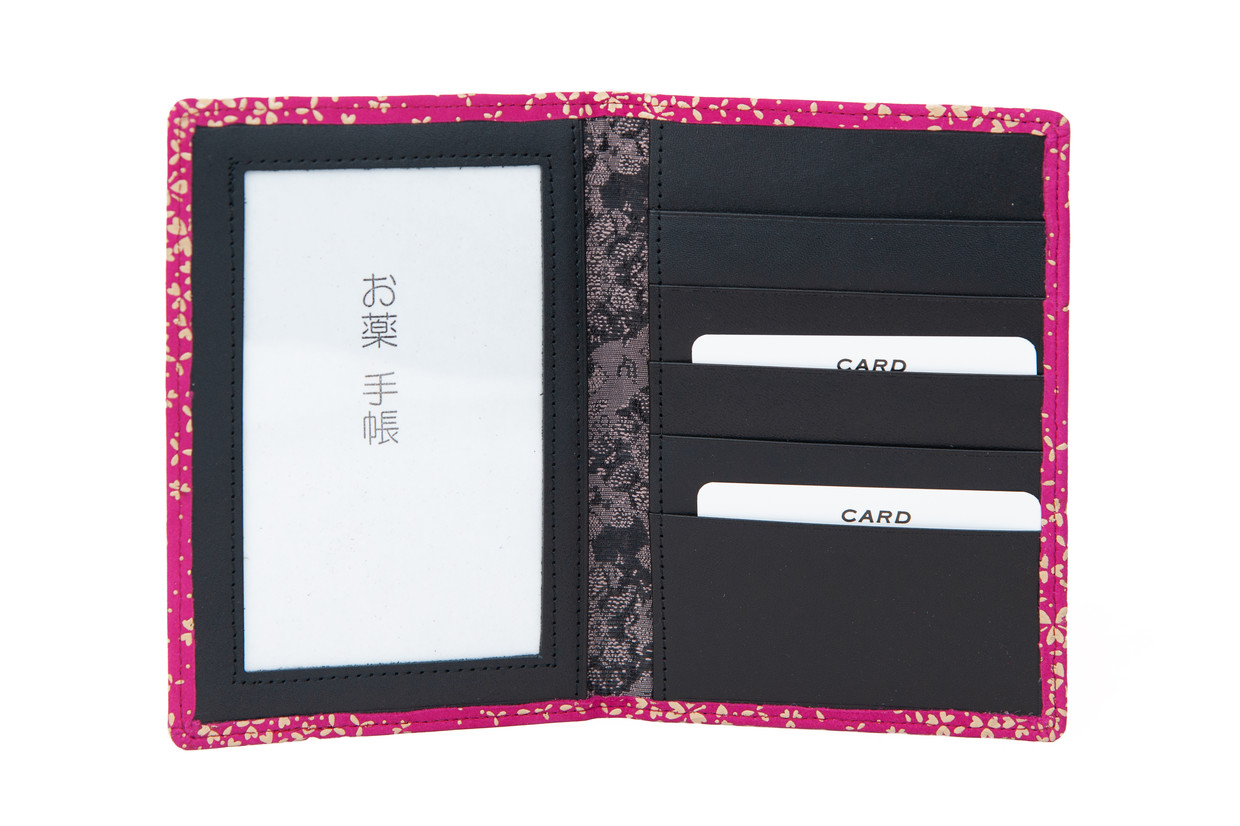 印傳の山本 - 製品紹介 - 1030 お薬手帳入れ・パスポートケース Cace